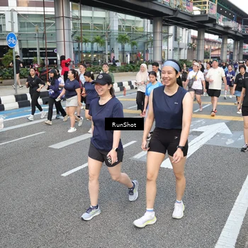 Runner Photo 4512065