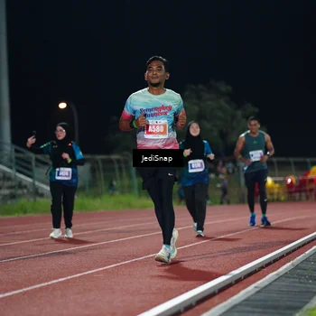 Runner Photo 4512473