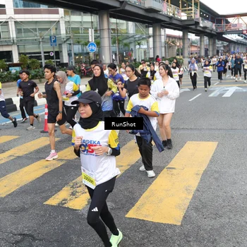 Runner Photo 4512848