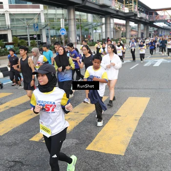 Runner Photo 4512864