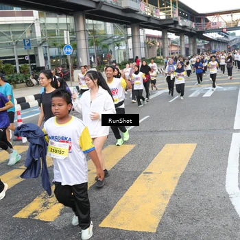 Runner Photo 4512910