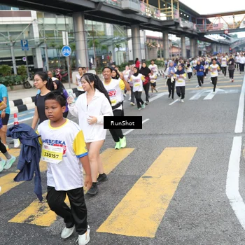 Runner Photo 4512930