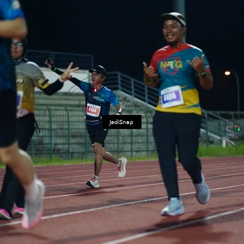 Runner Photo 4512945