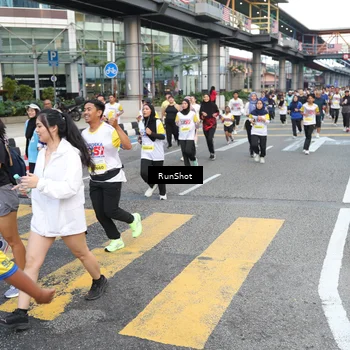 Runner Photo 4512954