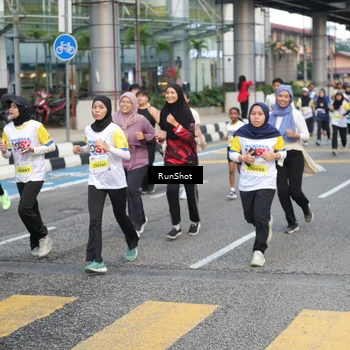 Runner Photo 4513060