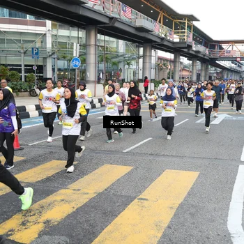 Runner Photo 4513108