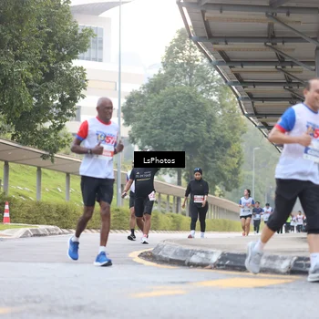 Runner Photo 4513176