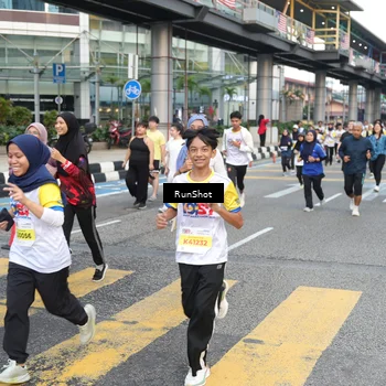 Runner Photo 4513262