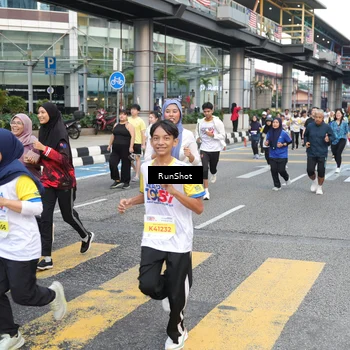 Runner Photo 4513275