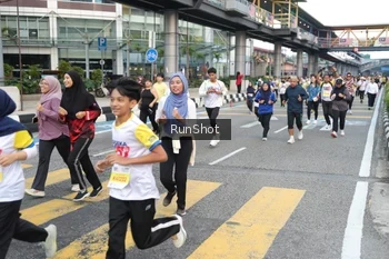 Runner Photo 4513304
