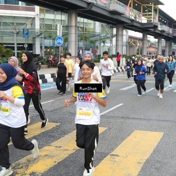 Runner Photo 4513351