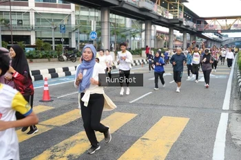 Runner Photo 4513356