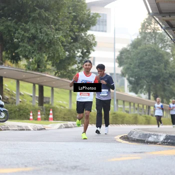 Runner Photo 4513379