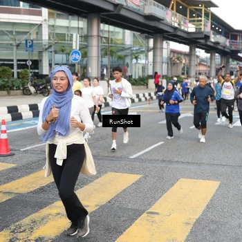 Runner Photo 4513394