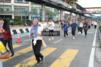 Runner Photo 4513395