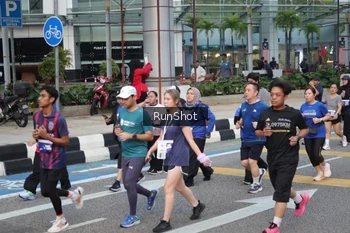 Runner Photo 4513399