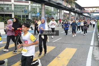 Runner Photo 4513413