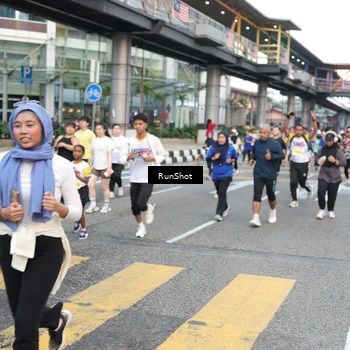 Runner Photo 4513454