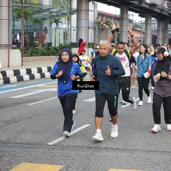 Runner Photo 4513456