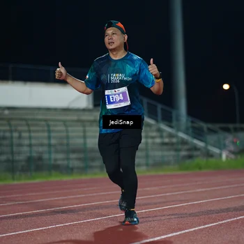 Runner Photo 4513459