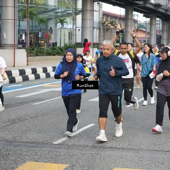 Runner Photo 4513490