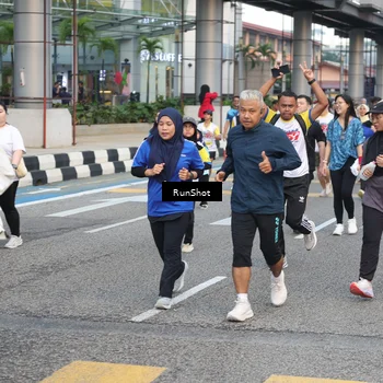 Runner Photo 4513531