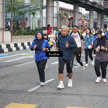 Runner Photo 4513545