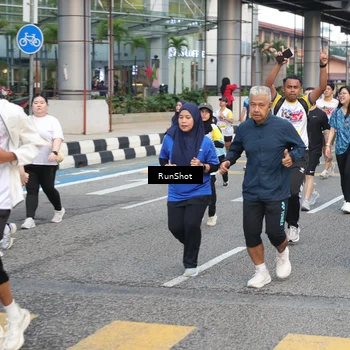Runner Photo 4513550
