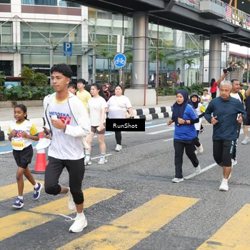 Runner Photo 4513600