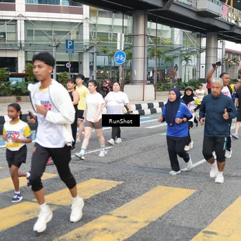 Runner Photo 4513667