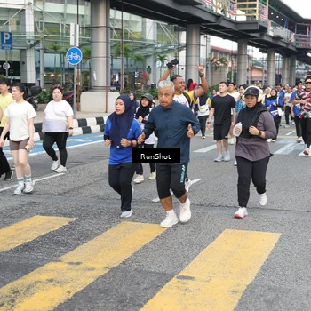 Runner Photo 4513692