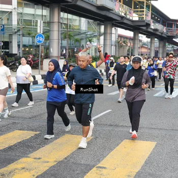 Runner Photo 4513729