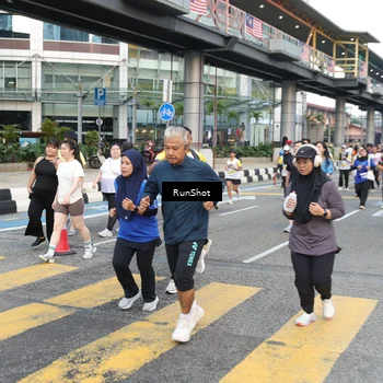 Runner Photo 4513743