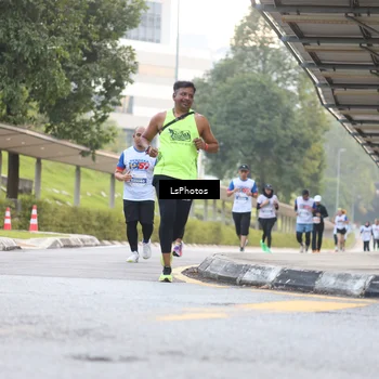 Runner Photo 4513757