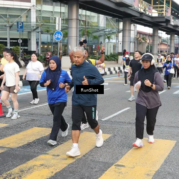 Runner Photo 4513760