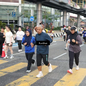 Runner Photo 4513782