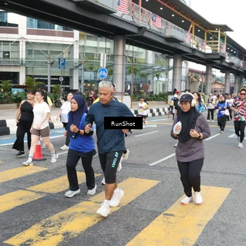 Runner Photo 4513783