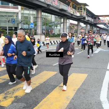 Runner Photo 4513811