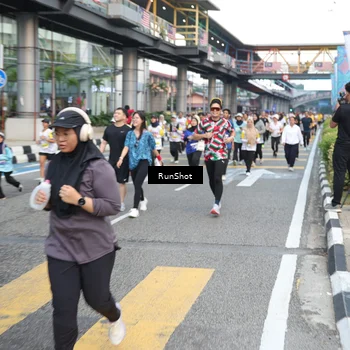 Runner Photo 4513845