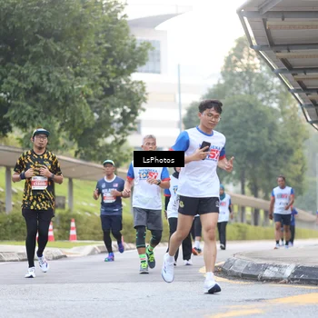 Runner Photo 4513887