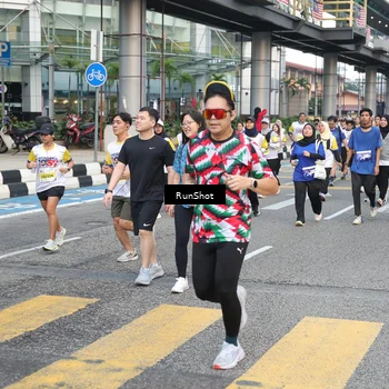 Runner Photo 4514044
