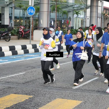 Runner Photo 4514147