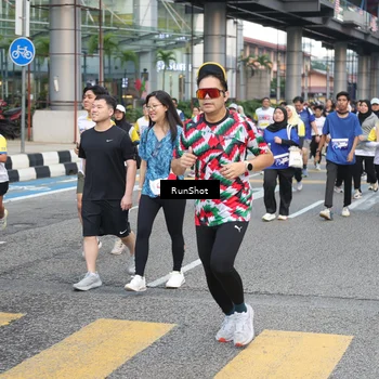 Runner Photo 4514310