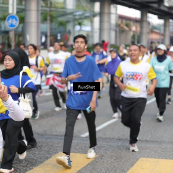 Runner Photo 4514343