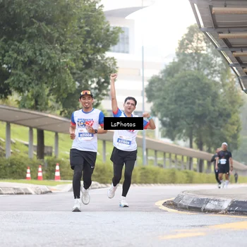 Runner Photo 4514352