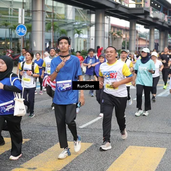 Runner Photo 4514373