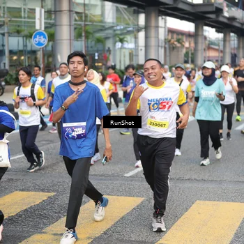 Runner Photo 4514374