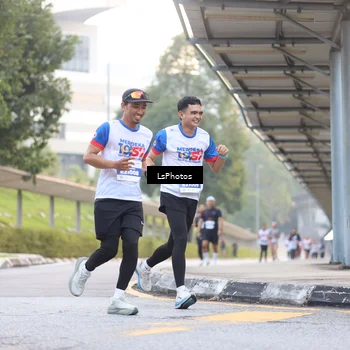 Runner Photo 4514385