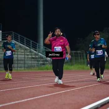 Runner Photo 4514395