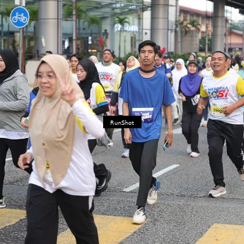 Runner Photo 4514396